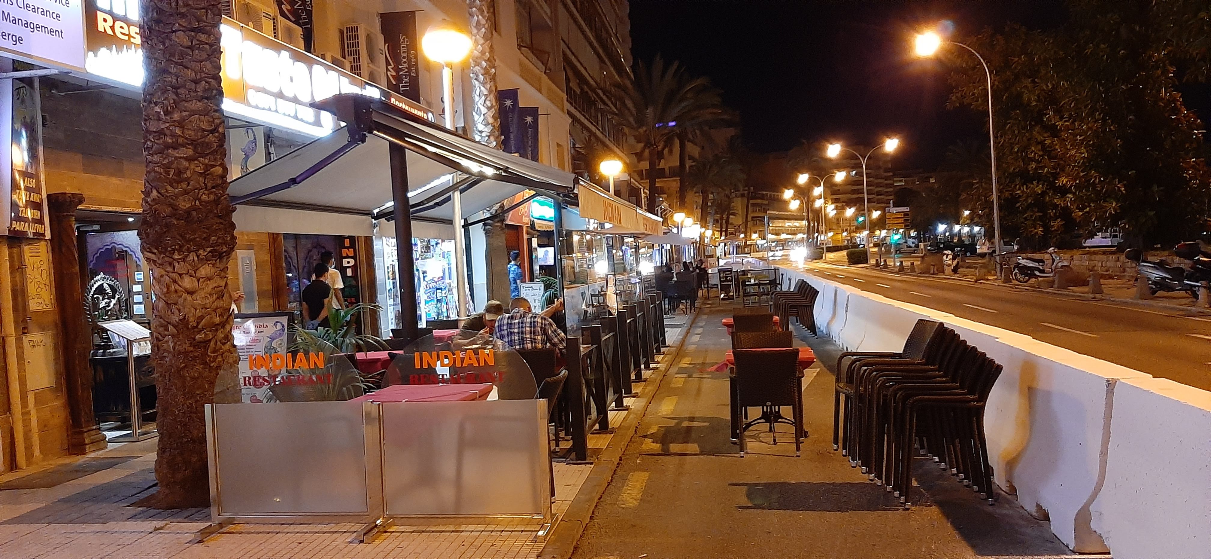 L'APB recorda les terrasses del passeig Marítim de Palma que compleixin els horaris de tancament