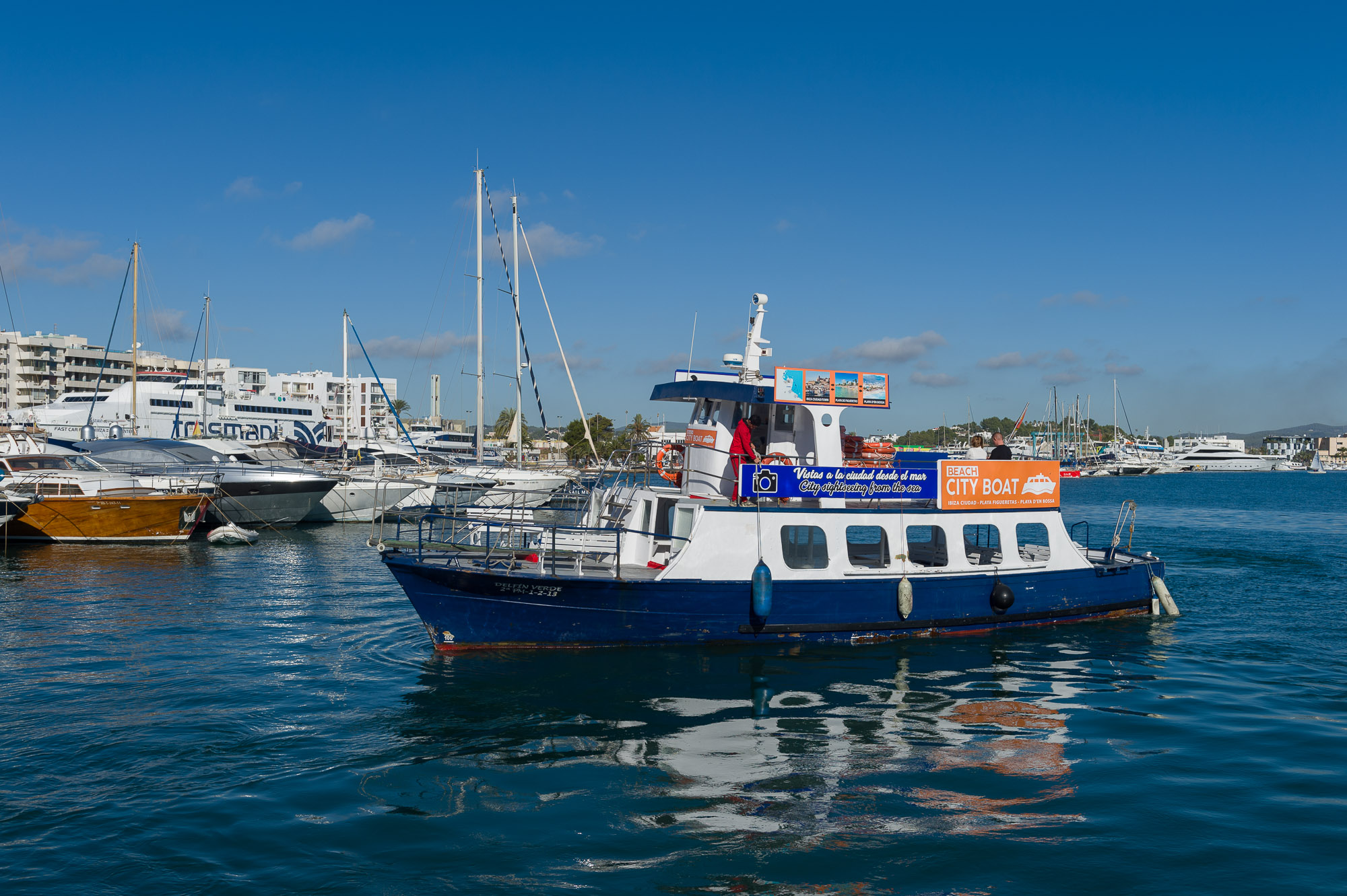 Zwei Unternehmen konkurrieren um den Betrieb des neuen Dienstes Bus Nàutic im Hafen von Palma