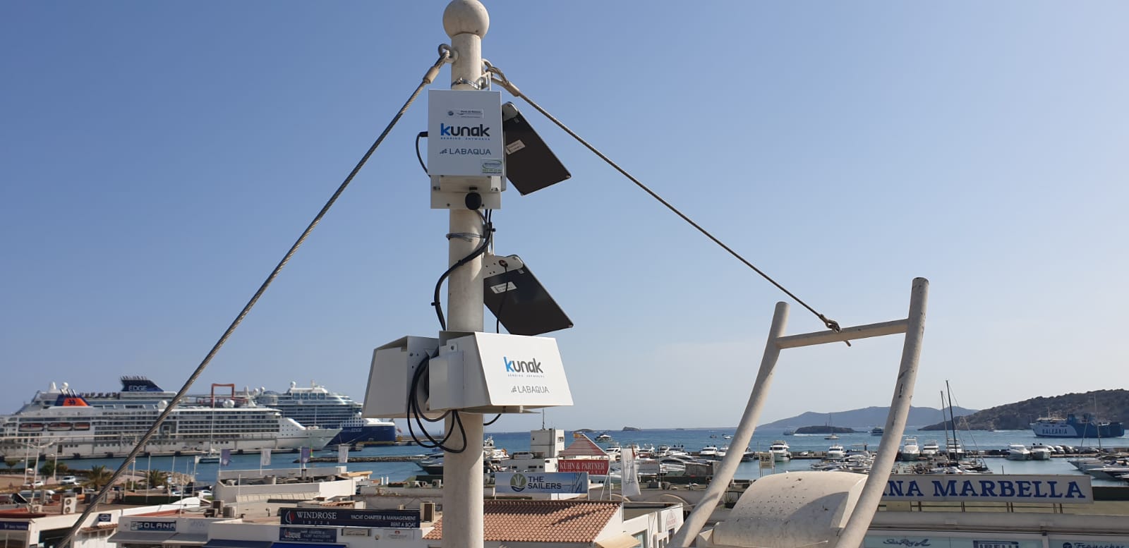 APB installs a network of sensors to measure air pollution in its ports