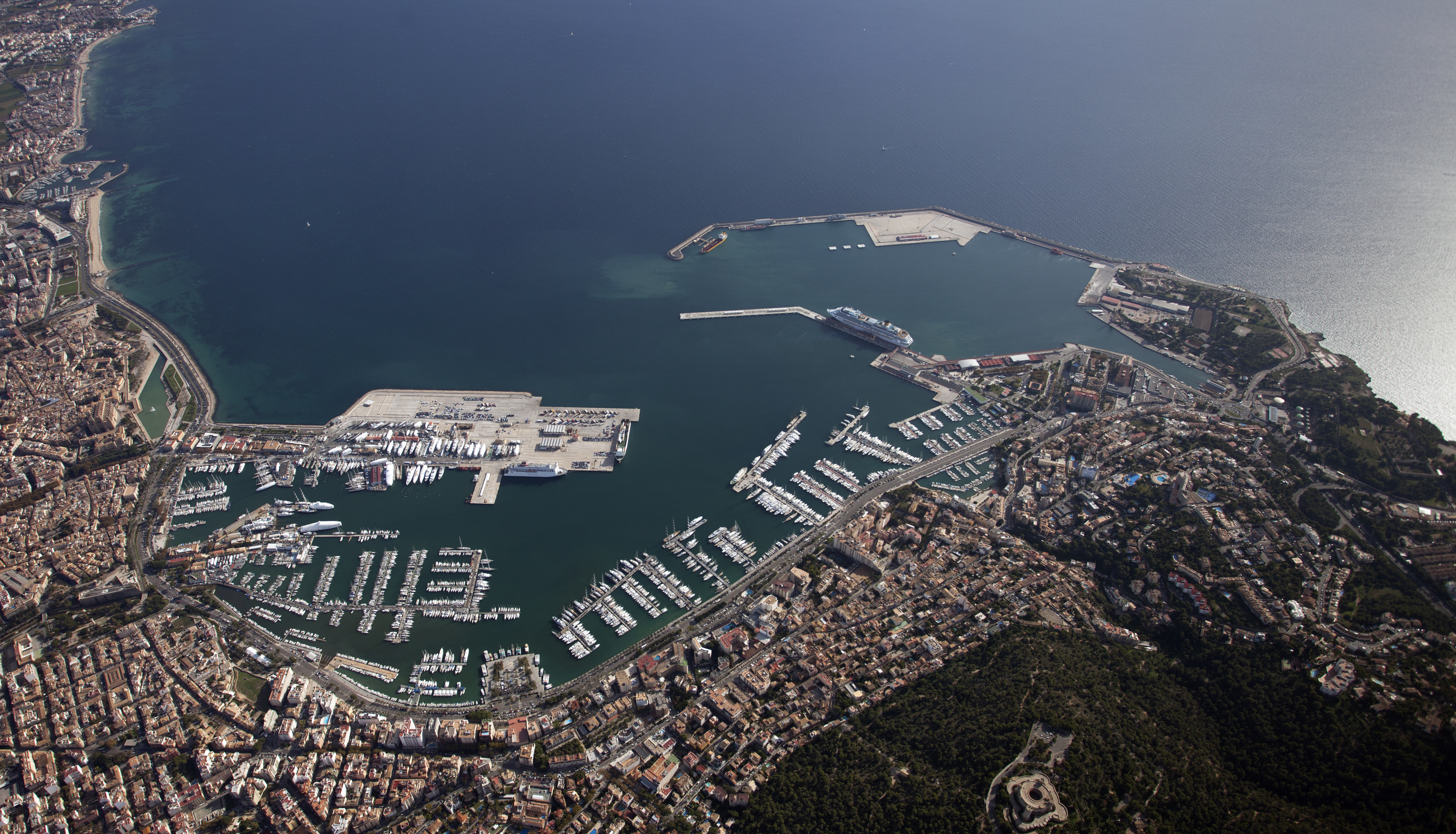 Vista aérea del puerto de Palma
