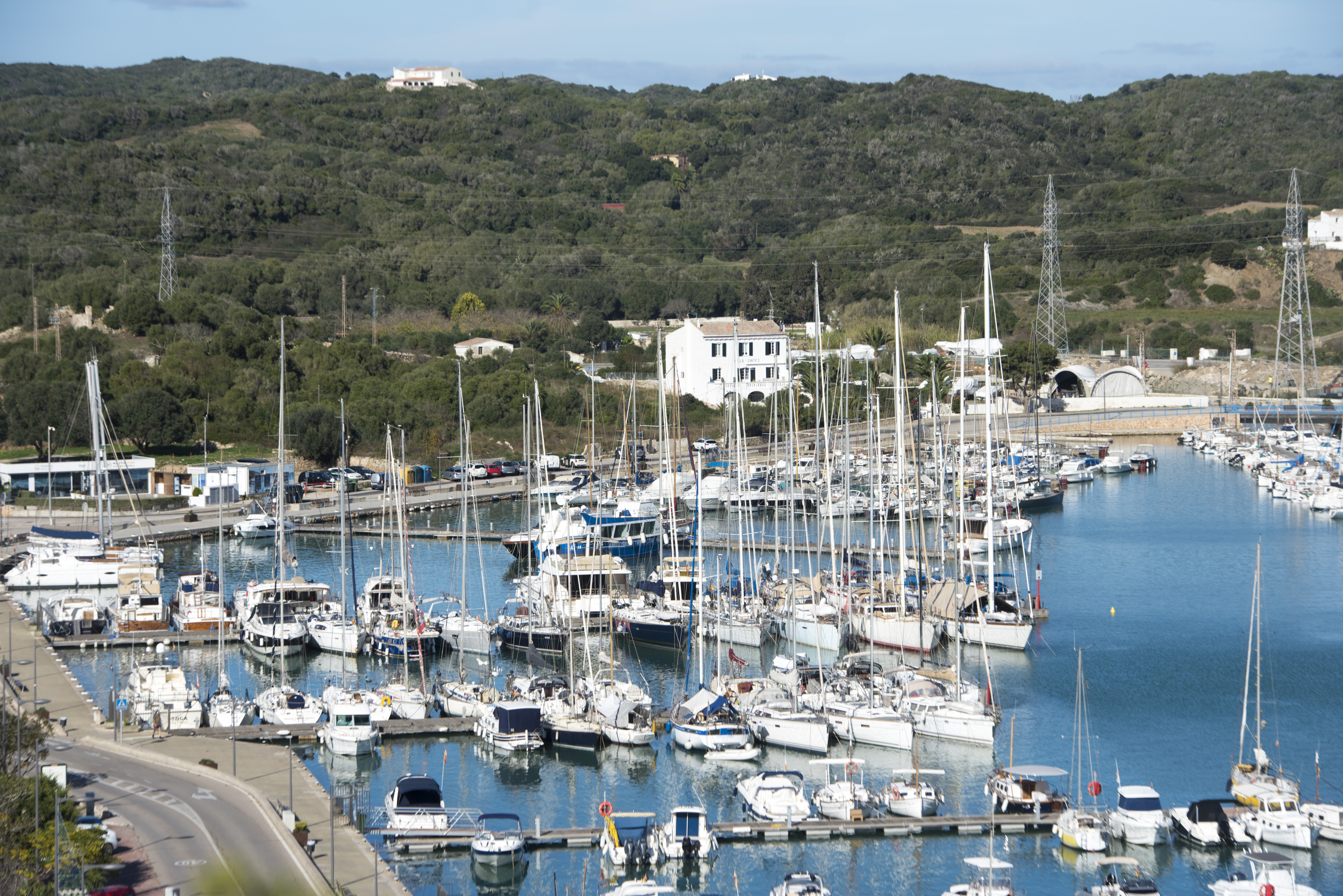 The APB will put out to tender the management of mooring places in the Colársega area of the port of Maó